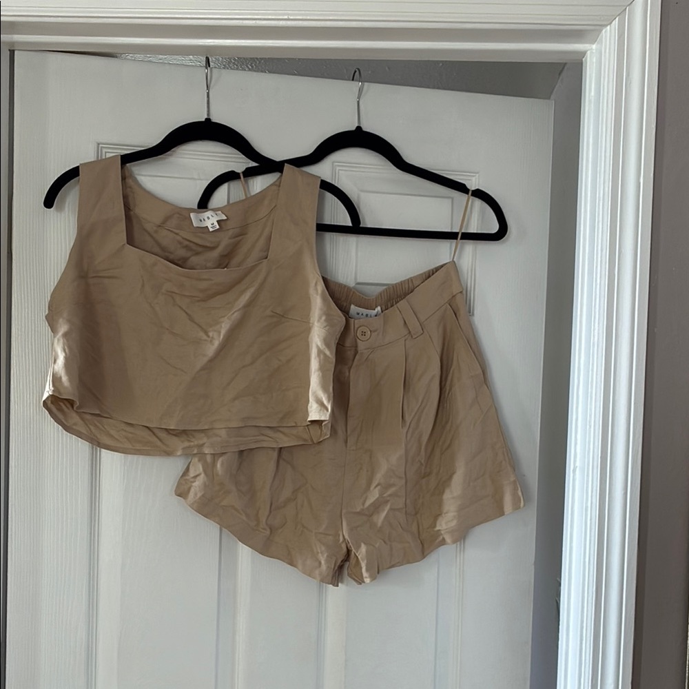 NWOT Mable Beige Crop Top and Shorts Set M